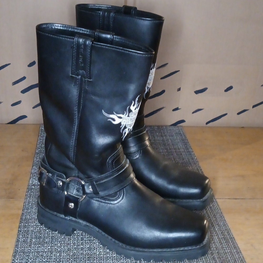 Harley Davidson Boots lightly worn sz 9 Black - Picture 2 of 6